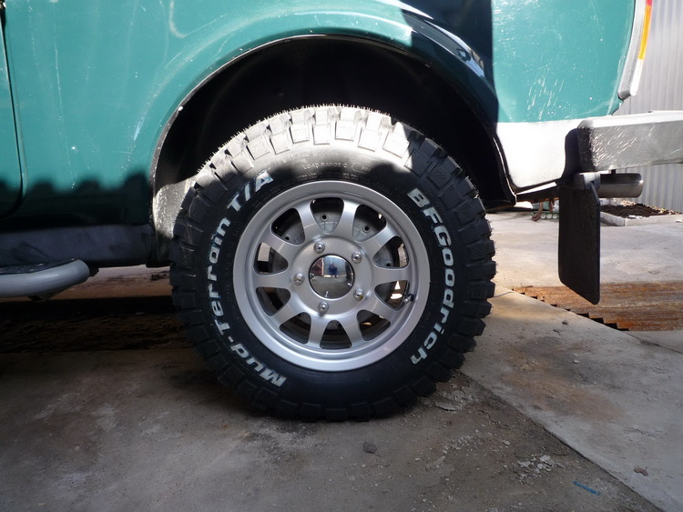 Резина на ниву 15. 215/75r15 BFGOODRICH Нива. Goodrich 235/70 r16 Нива. BFG 215/75 r15 на ниву Шевроле. Гудрич 215 75 р15 на ниву 2121.